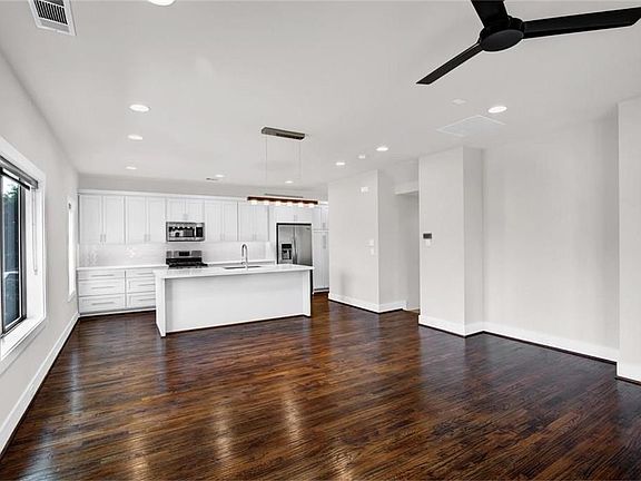 3rd image of 5602 Lindell Ave #A