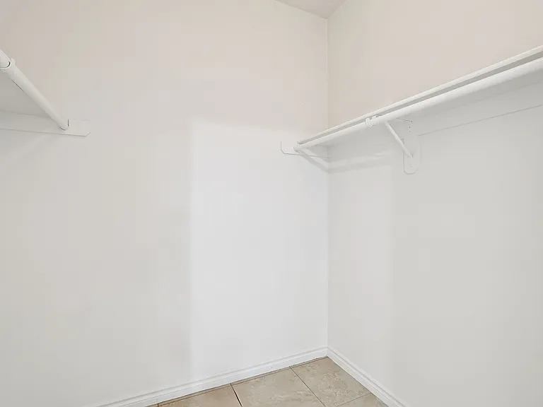 Sunrise Park Condominiums — Photo 24