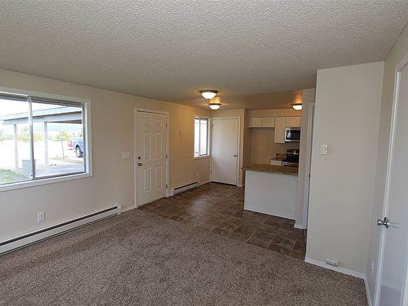 5th image of 13716 E Mission Ave