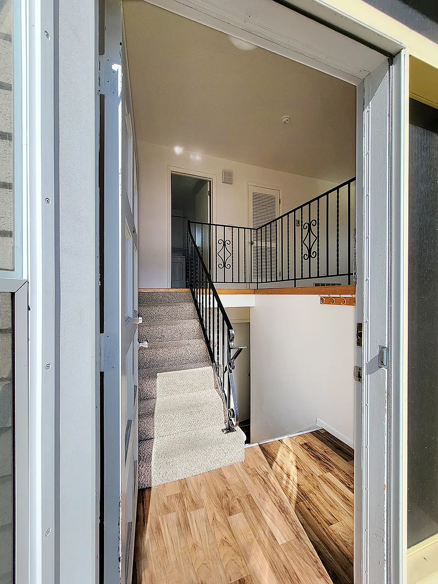Front Entry - 2087 E Browning Ave #EAST