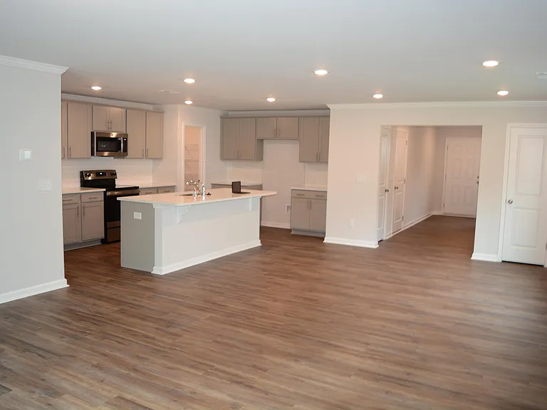 844 Bellewood Gardens Dr — Photo 2