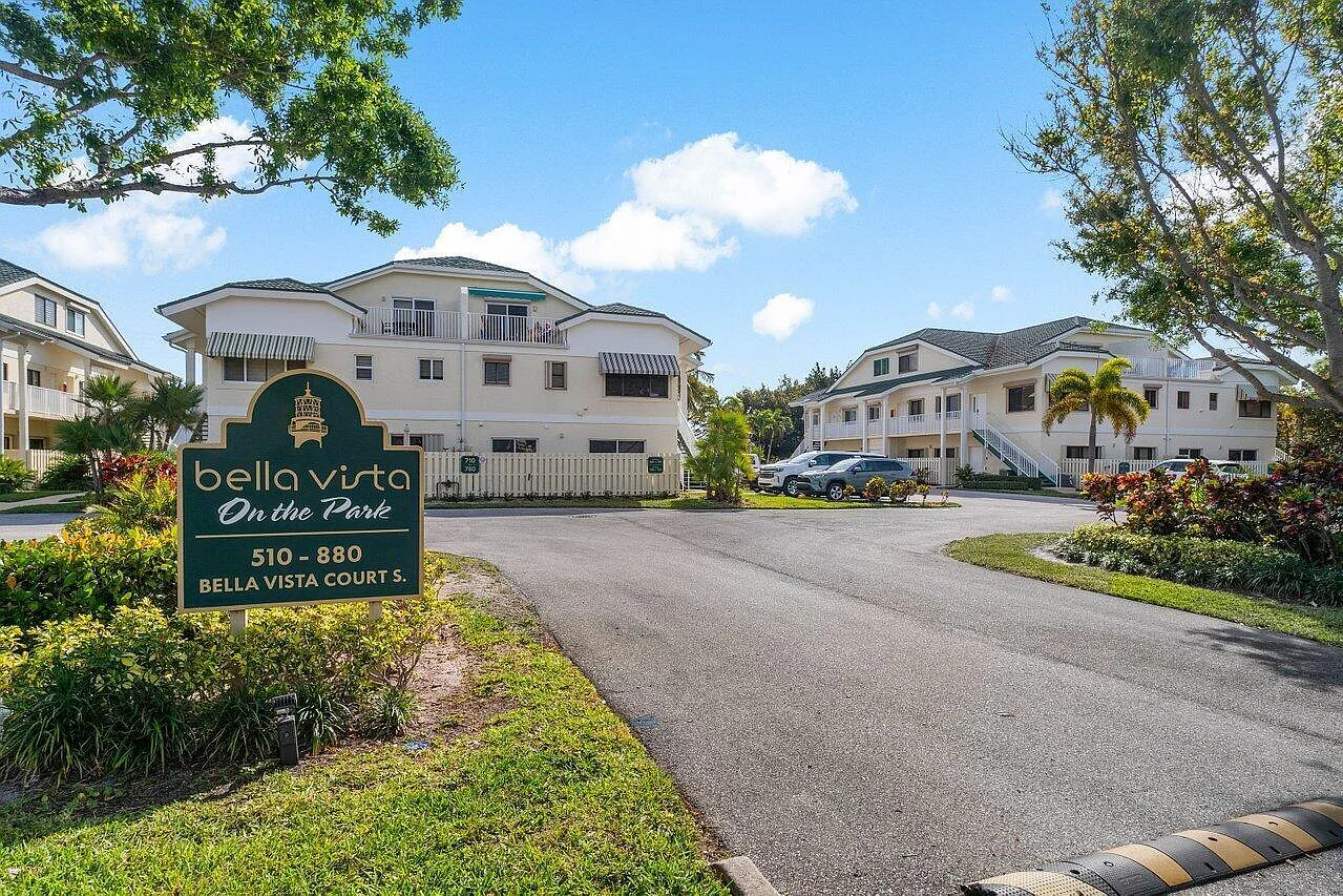 2 bed, 2.0 bath, 1138 sqft, $3,000 — Photo 3
