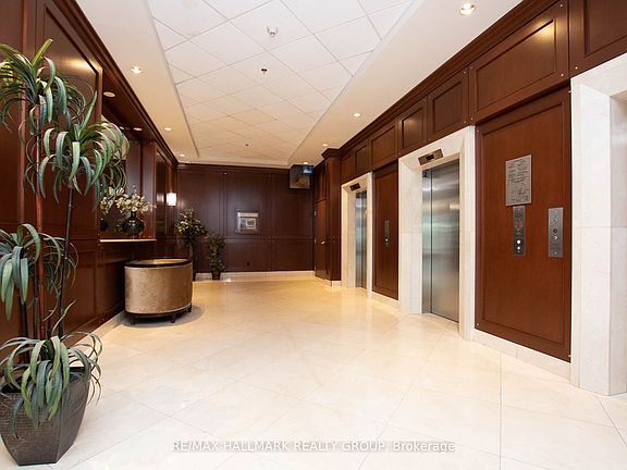 3rd image of 200 Rideau St #207