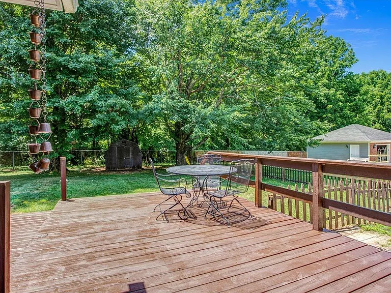 1204 Meadowridge Trl — Photo 26