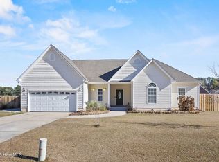 213 Lakeside Drive, Sneads Ferry, NC 28460