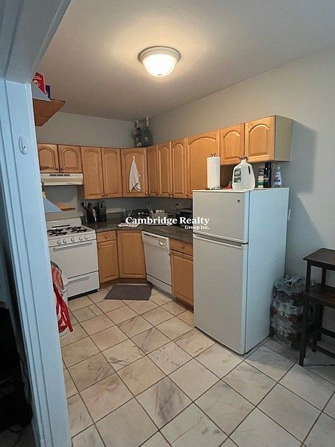 1st image of 110 Brainerd Rd #15T