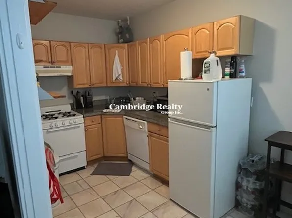 110 Brainerd Rd #15T, Allston, MA 02134