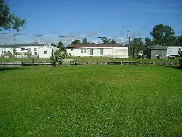 2nd image of 107-109 Reef Ln