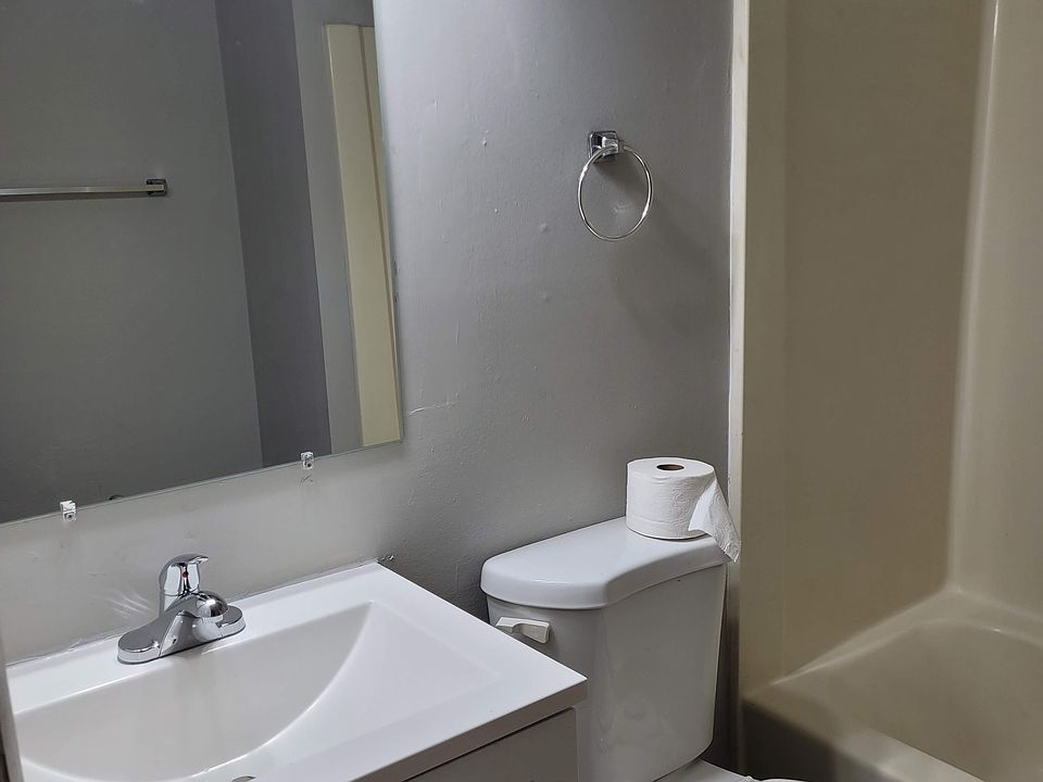 1st image of 432 Abbeyville Rd #432