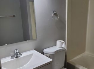 432 Abbeyville Rd #432, Medina, OH 44256