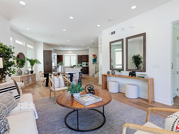 5th image of 12817 N Seaglass Cir