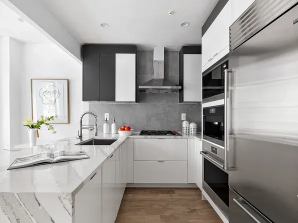 702 Greene Ave APT 1, Brooklyn, NY 11221