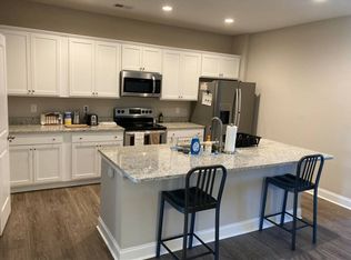 1418 Bourbon Dr, Florence, SC 29501