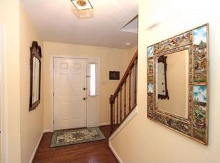 817 Stratford Manor Ter, Silver Spring, MD 20905