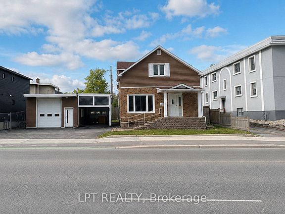 2nd image of 412 Montreal Rd