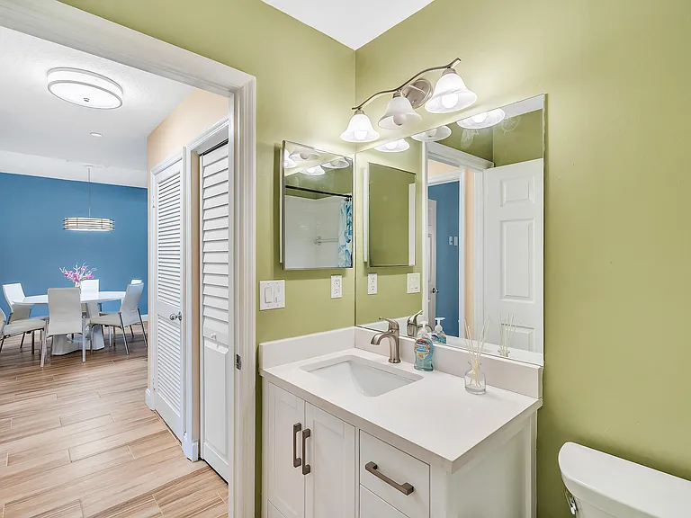 827 Oak Harbour Dr — Photo 49