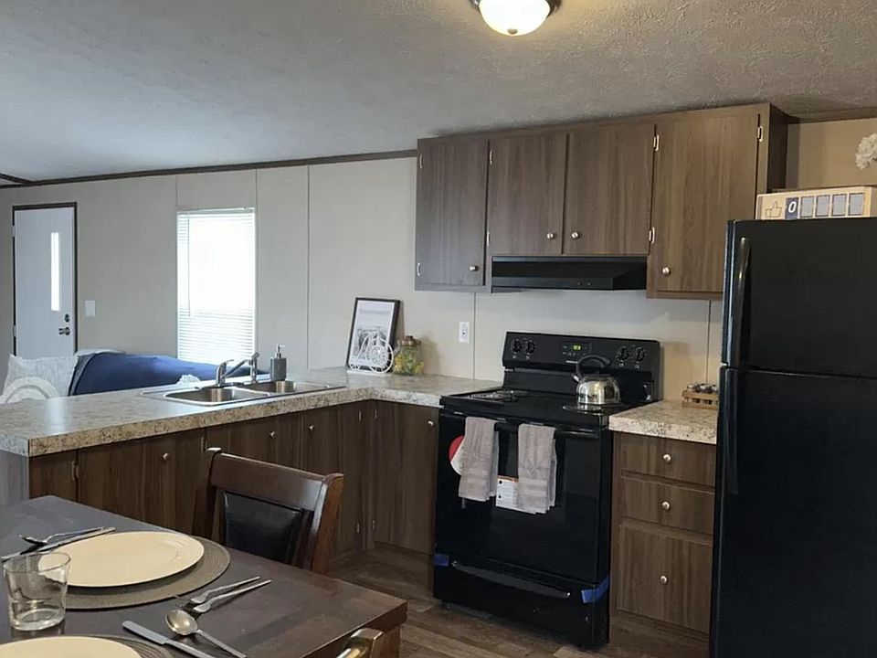 1st image of 300 Pearl St #93