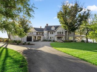 35 Coolidge Point, Manchester, MA 01944