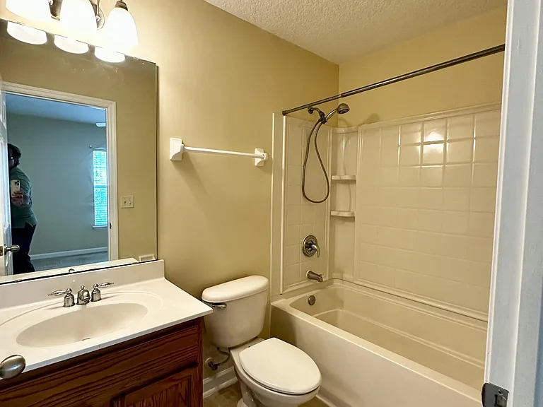 1496 Fieldview Dr — Photo 14
