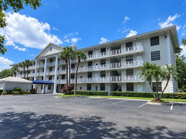 1717 Whitehall Dr APT 304, Davie, FL 33324
