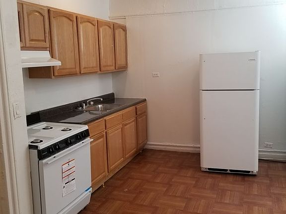 3rd image of 1735 Lafayette Ave APT A4