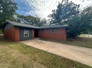8204 N Harvey Pl, Oklahoma City, OK 73114