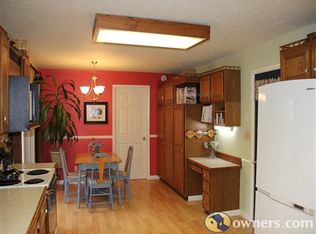 1250 Brookwood Dr, Norton Shores, MI 49441