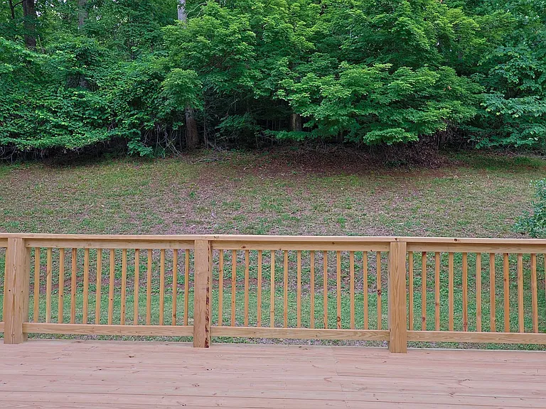 205 Tamassee Dr — Photo 77
