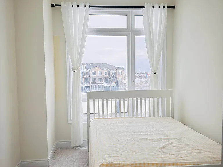 255 Tennant Cir — Photo 33