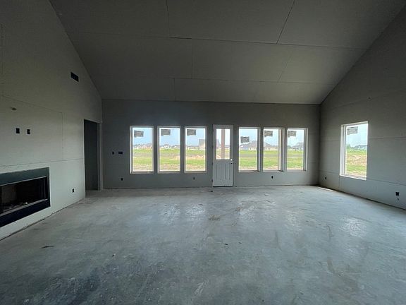 4th image of 4213 Sanger West Blvd