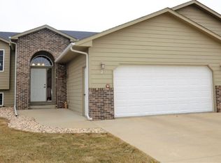 620 Saint Jerome St, Harrisburg, SD 57032