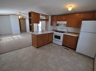 8 Clover Ln, Fond Du Lac, WI 54937