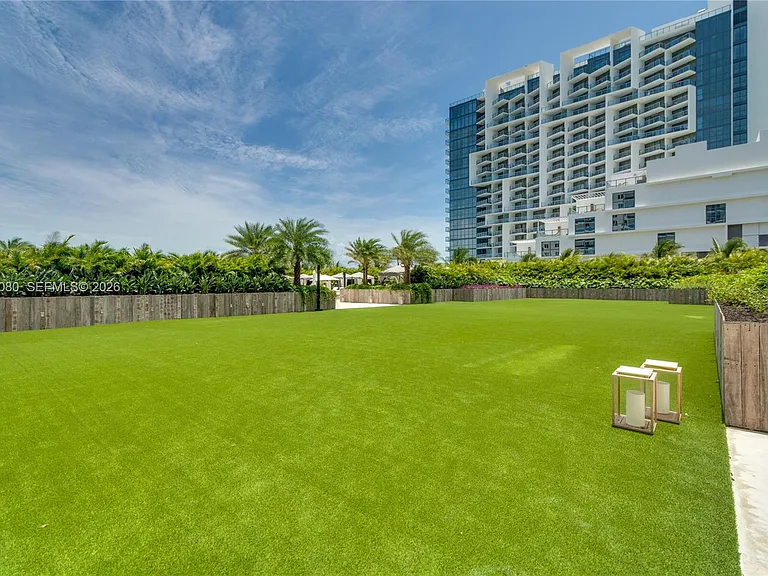 2301 Collins Ave #1009 — Photo 29