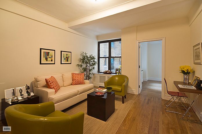2nd image of 12 W 72nd St APT 8A