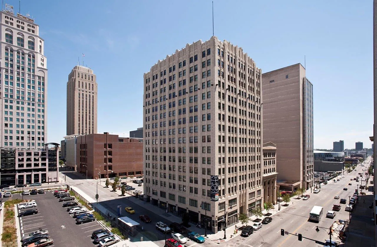Professional Building Lofts — Photo 3