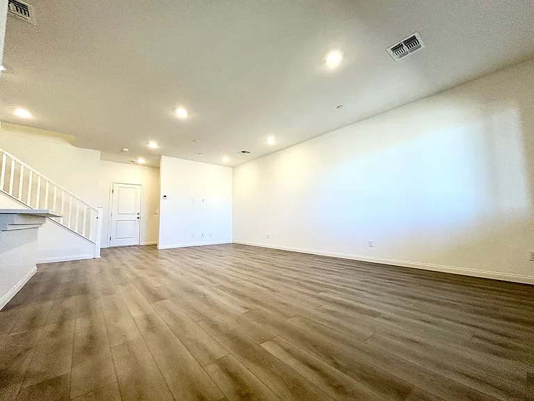 12476 Kings Creek Pl — Photo 3