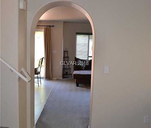 3rd image of 10252 Headrick Dr