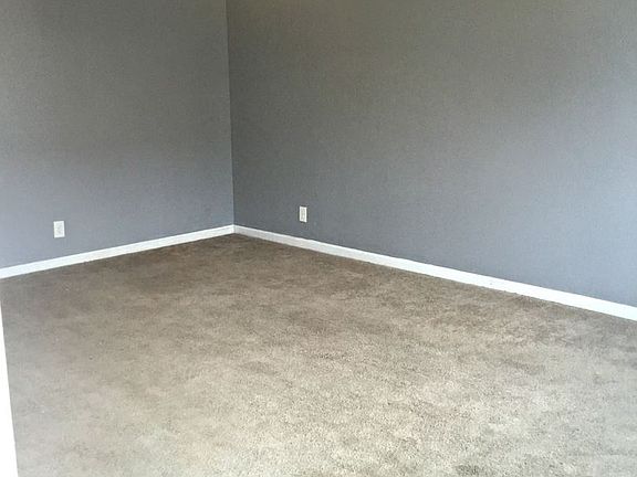 3rd image of 249 Executive Ave APT 2D