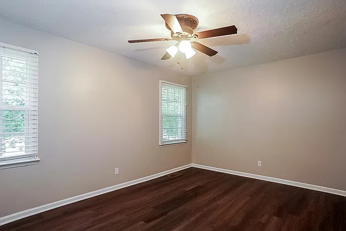 3410 Wentworth Pl — Photo 7