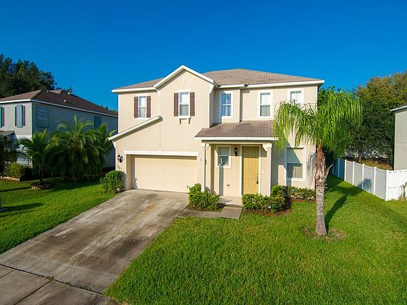 3rd image of 701 Carriage Lake Way