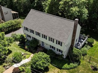 9 Pleasantview Ter, Framingham, MA 01701