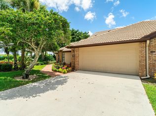 7122 Le Chalet Blvd, Boynton Beach, FL 33472