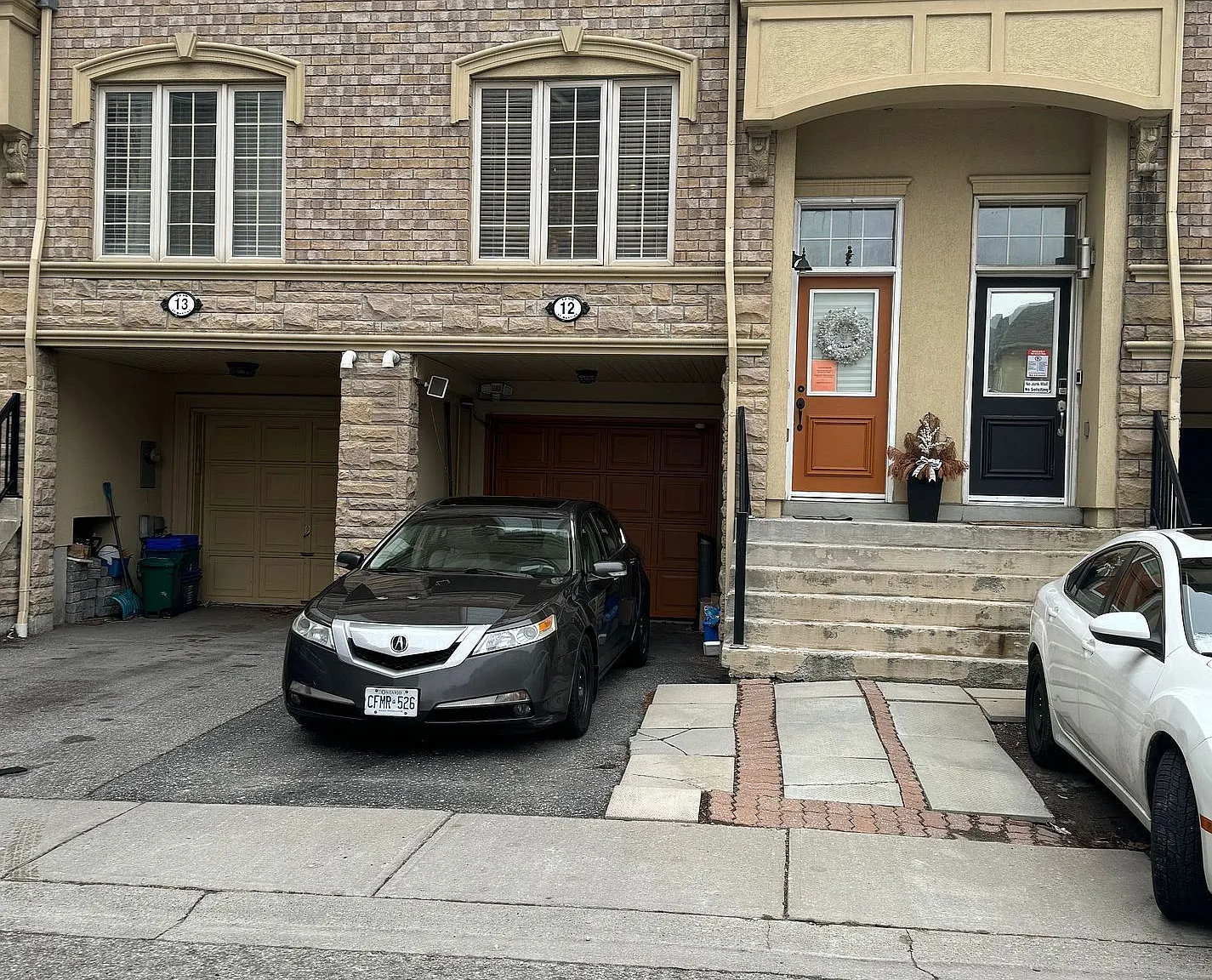3 bed, $3,000 — Photo 1