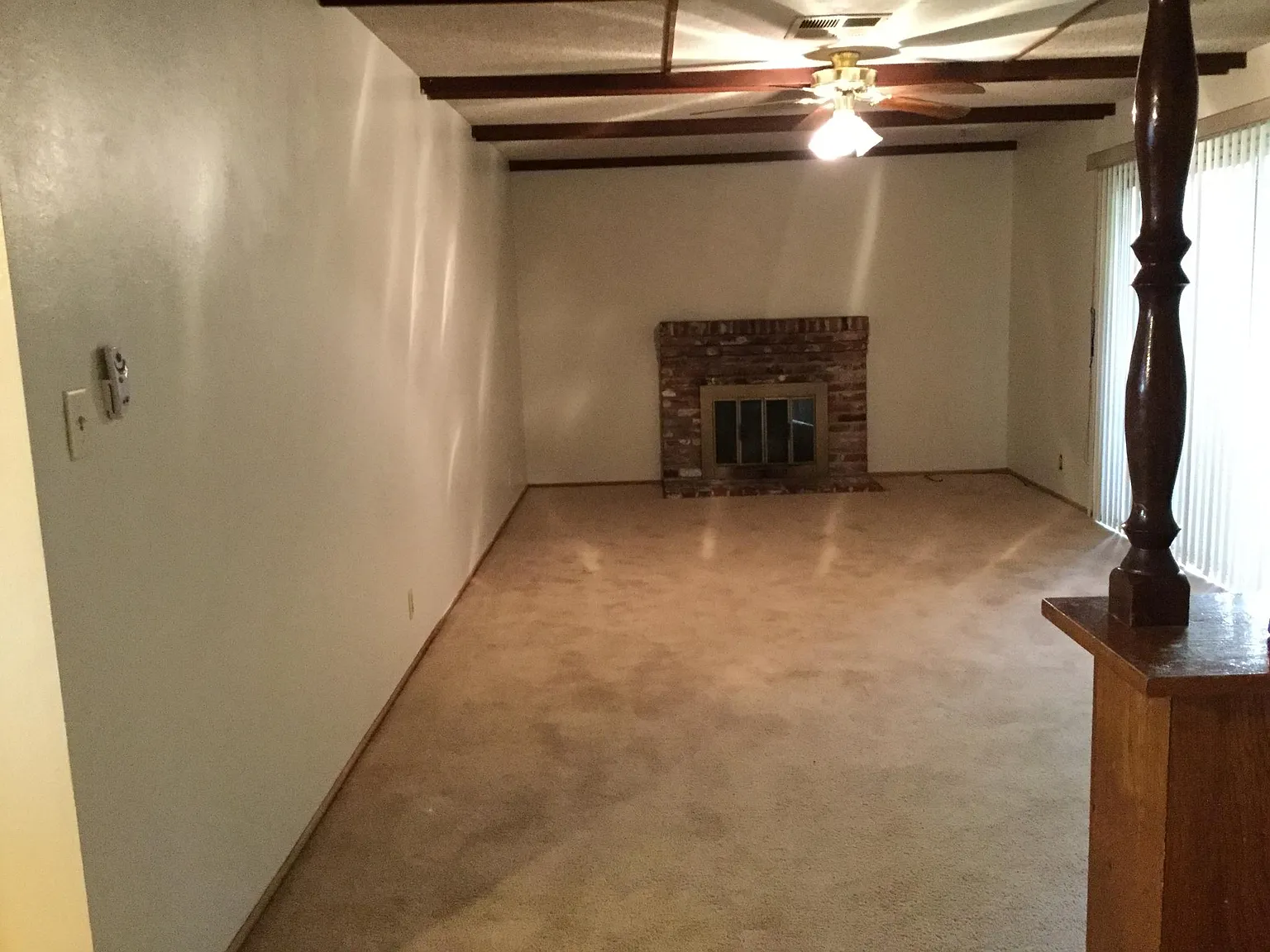 839 E Robinhood Drive — Photo 3
