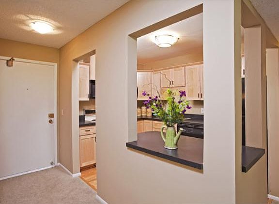 4th image of 5120 W 102nd St APT 315