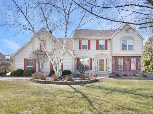 S43W23721 Landmark DRIVE, Waukesha, WI 53189