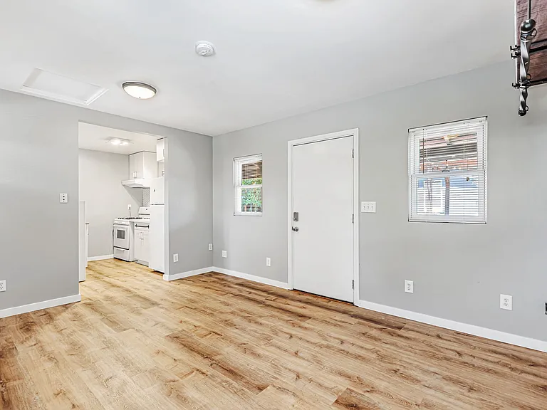 1584 Keesling Ave — Photo 23