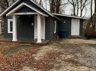2258 N Lyon Ave, Springfield, MO 65803