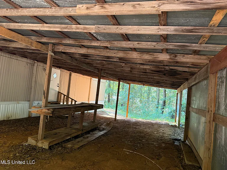 505 Hillview Ct — Photo 14