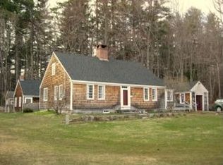 42 Maple St, Sandwich, NH 03227
